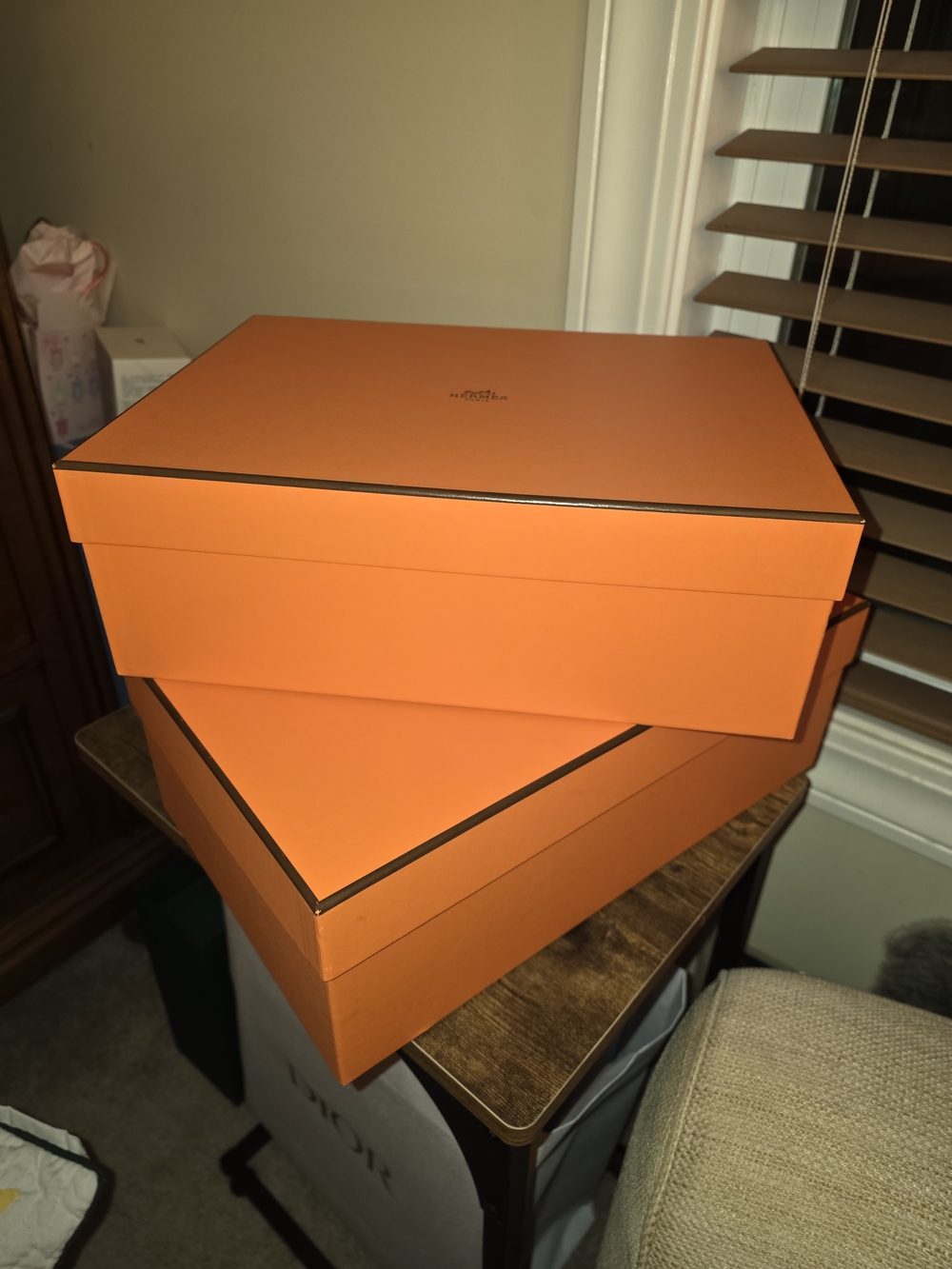 Hermes Bundle Of 2 Boxes with Branded Ribbon - Picture 2 of 6